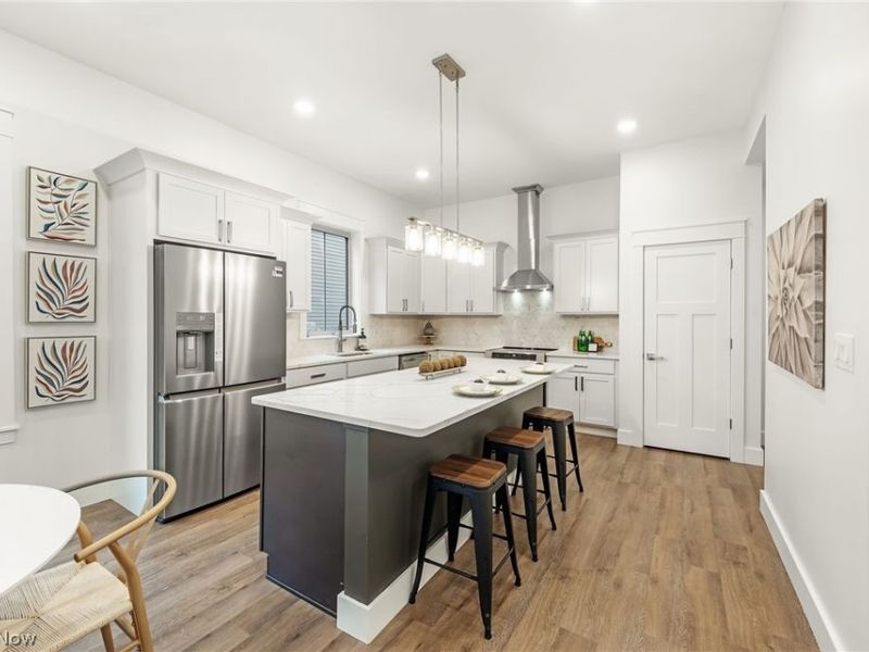 1885 Woodlawn Avenue, Cleveland, OH 44112 Photo 8