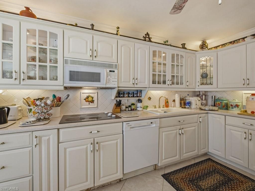 141 Pago Pago Dr E, Naples, FL 34113 Photo