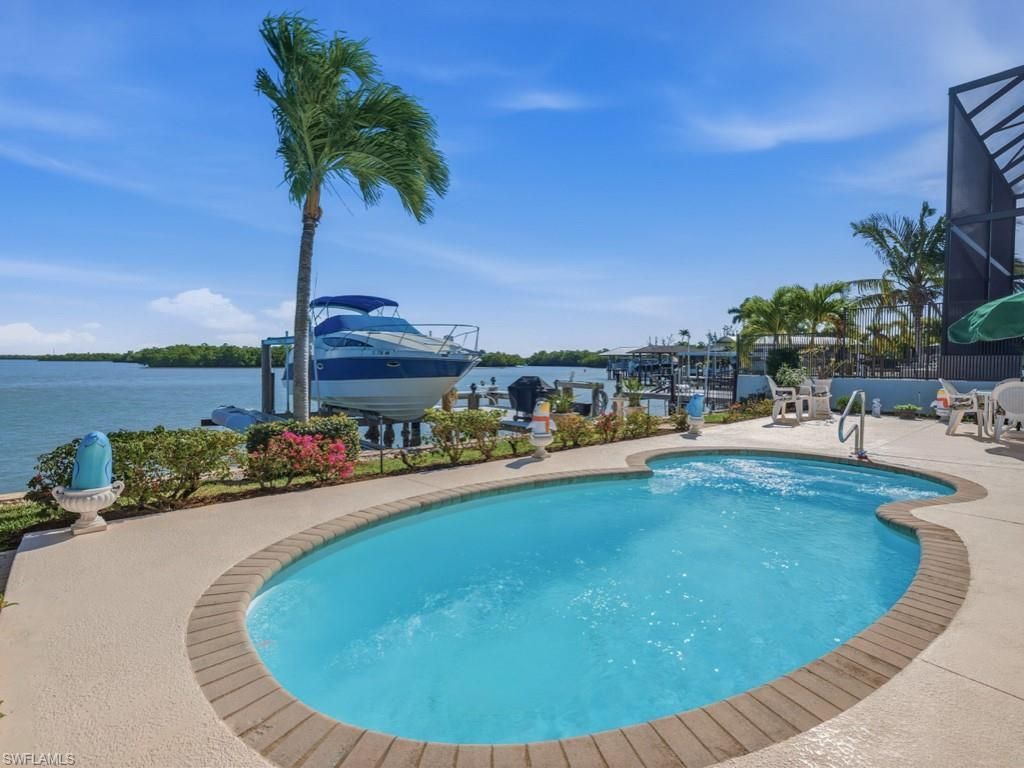 141 Pago Pago Dr E, Naples, FL 34113 Photo
