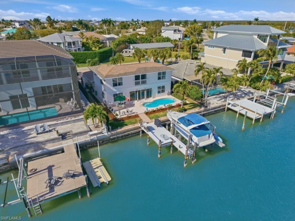 141 Pago Pago Dr E, Naples, FL 34113 Photo