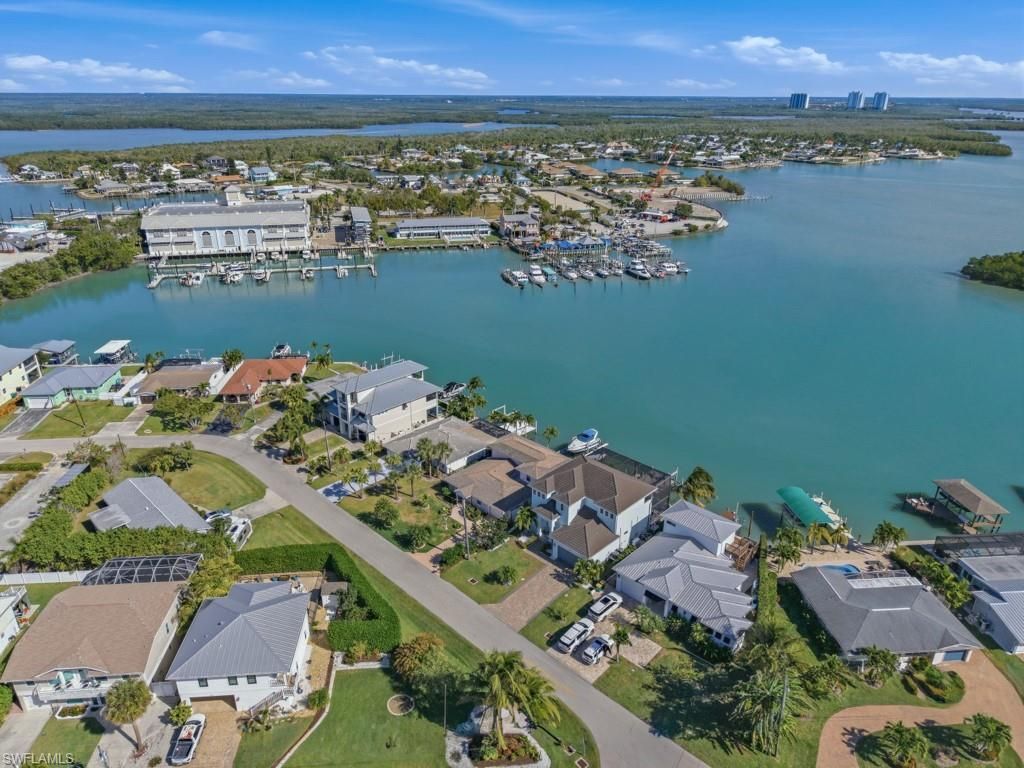141 Pago Pago Dr E, Naples, FL 34113 Photo