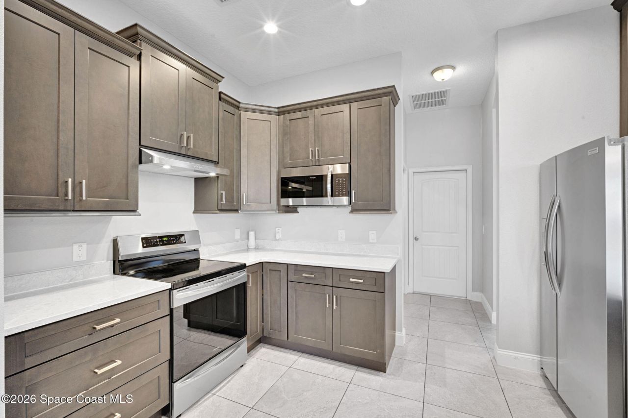 160 Bossieux Boulevard, West Melbourne, FL 32904 Photo