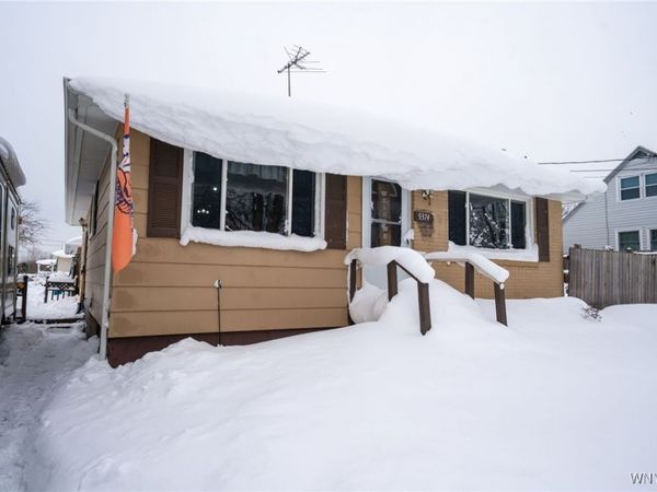 9374 Steffi Drive, Angola, NY 14006