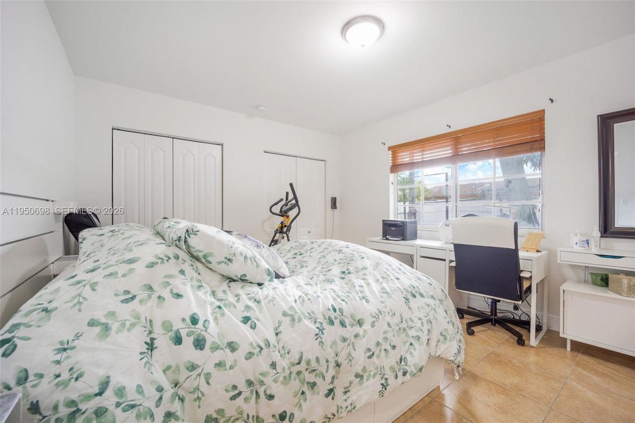 2930 SW 11th St, Miami, FL 33135 Photo