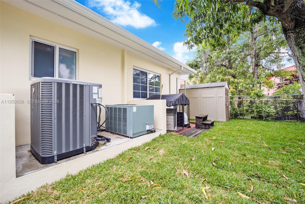 2930 SW 11th St, Miami, FL 33135 Photo