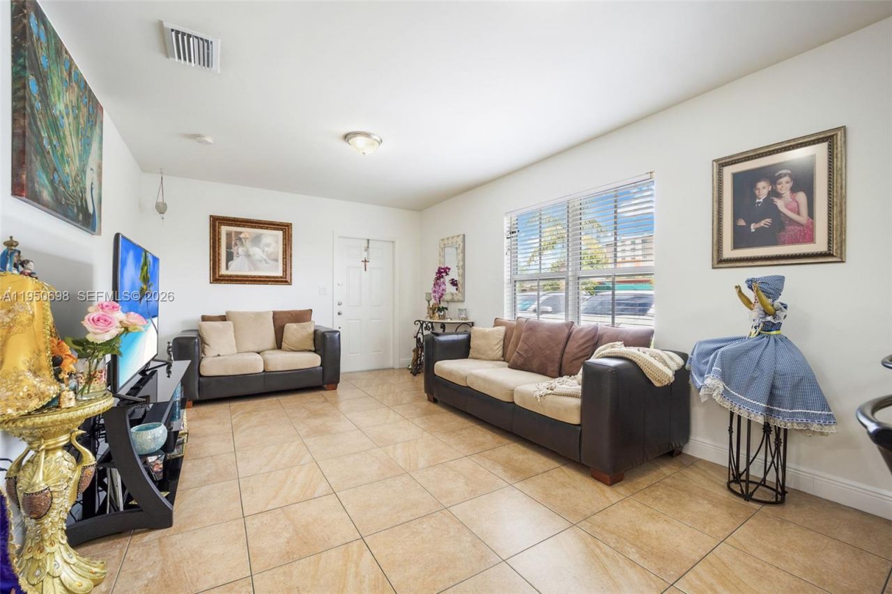 2930 SW 11th St, Miami, FL 33135 Photo