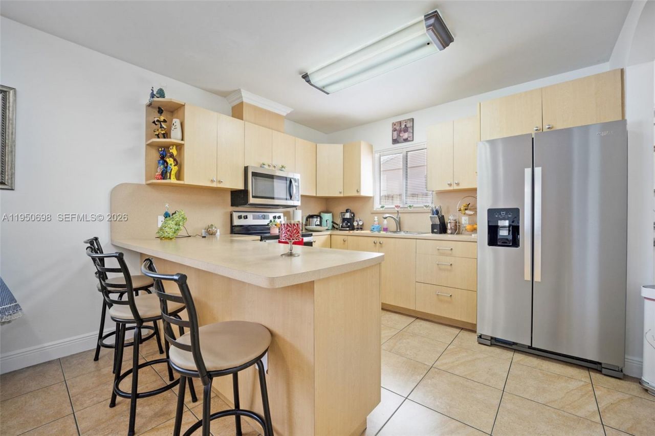 2930 SW 11th St, Miami, FL 33135 Photo