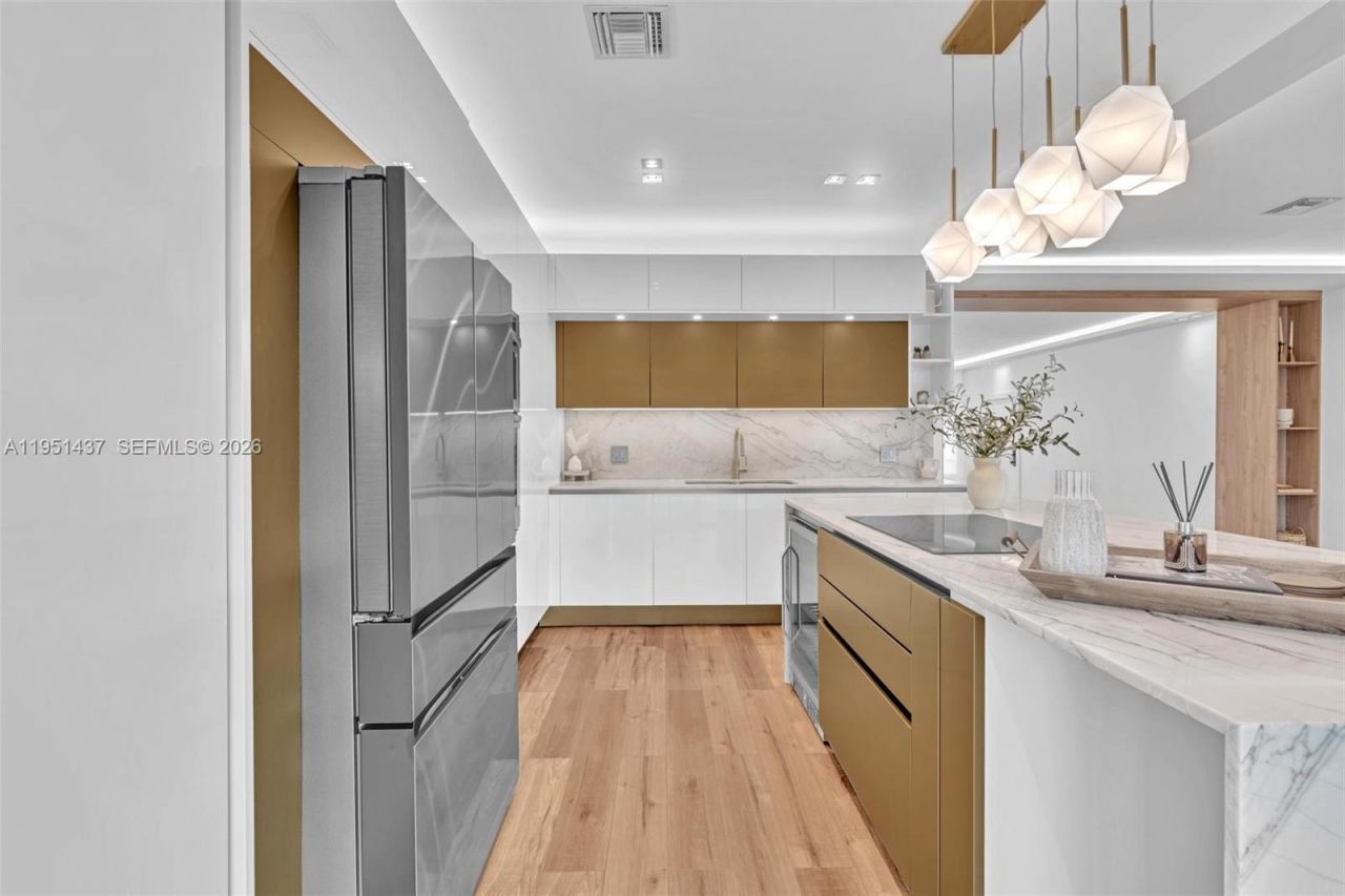 9448 Abbott Ave , Surfside, FL 33154 Photo