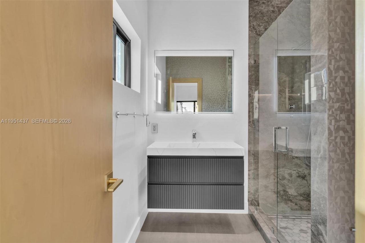 9448 Abbott Ave , Surfside, FL 33154 Photo