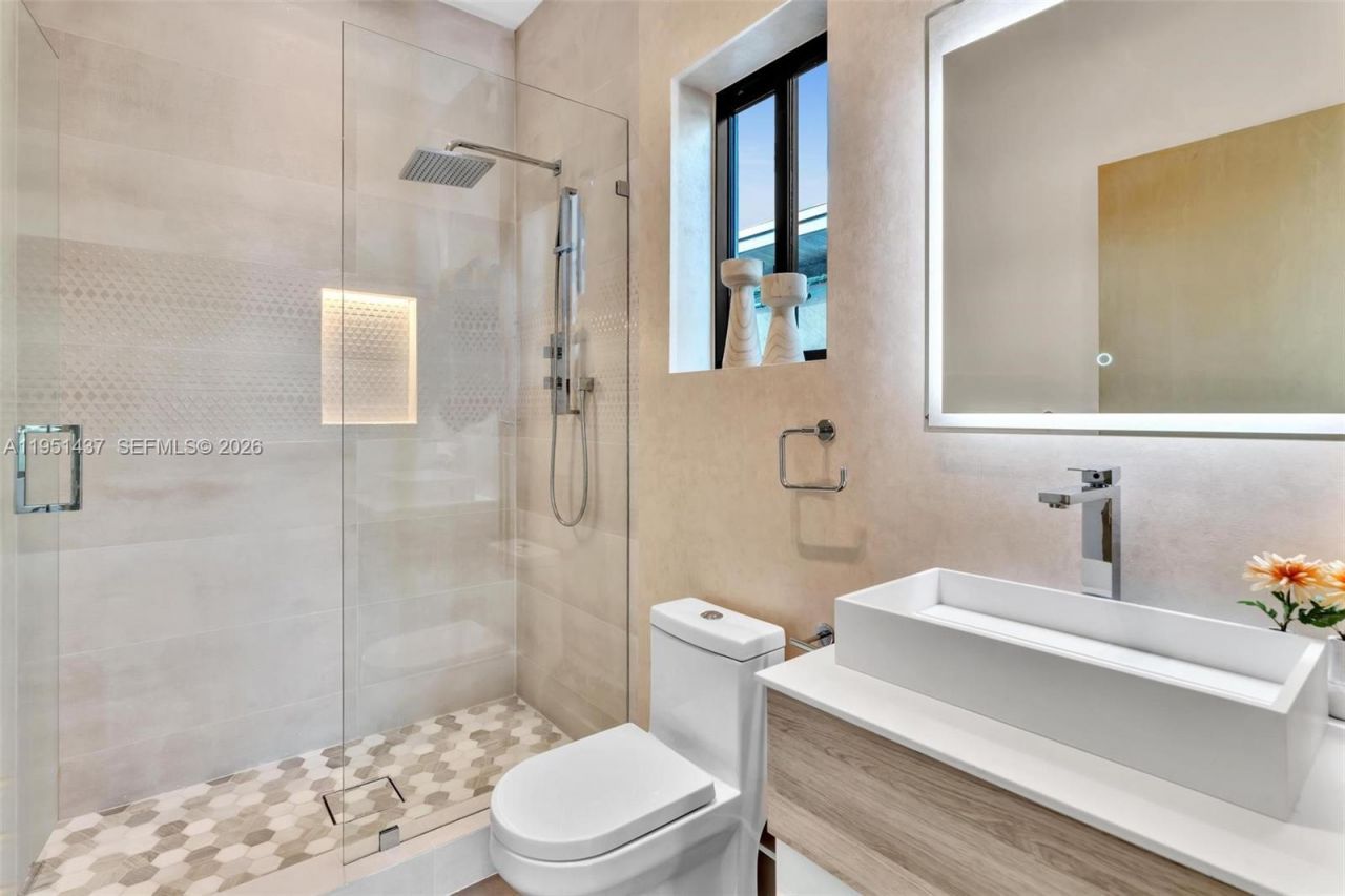 9448 Abbott Ave , Surfside, FL 33154 Photo