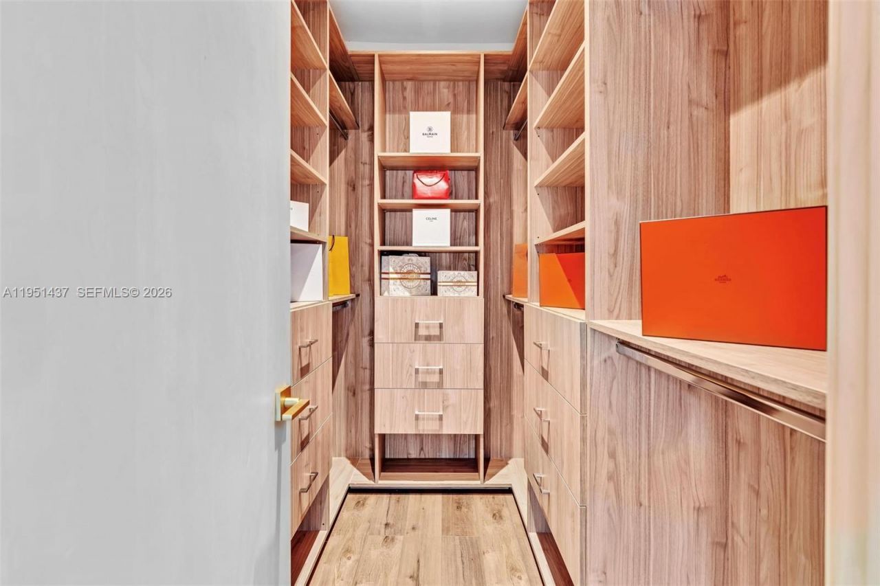 9448 Abbott Ave , Surfside, FL 33154 Photo