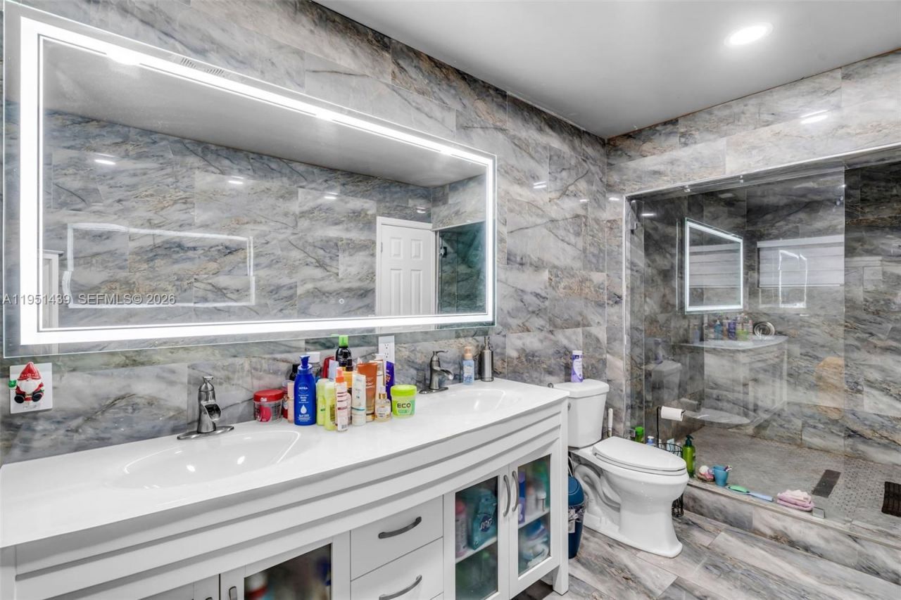 3320 NW 177th Ter , Miami Gardens, FL 33056 Photo