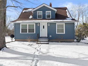 8010 Baumhart Road, Amherst, OH 44001