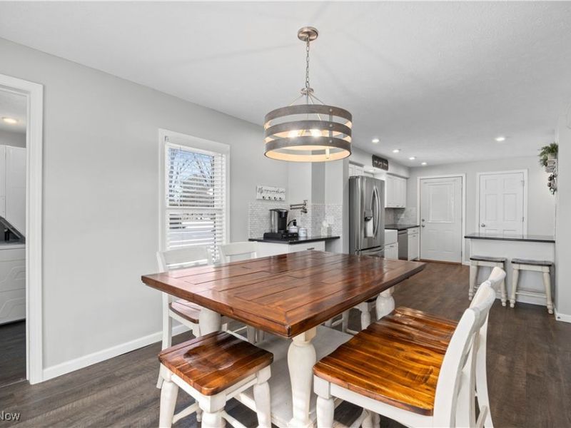 8010 Baumhart Road, Amherst, OH 44001 Photo 10