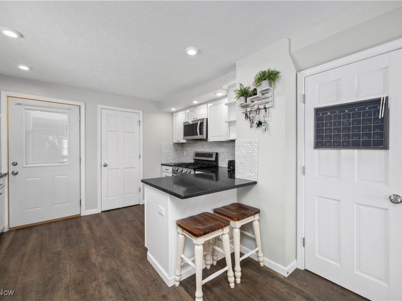 8010 Baumhart Road, Amherst, OH 44001 Photo 15