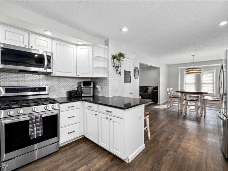 8010 Baumhart Road, Amherst, OH 44001 Photo 16