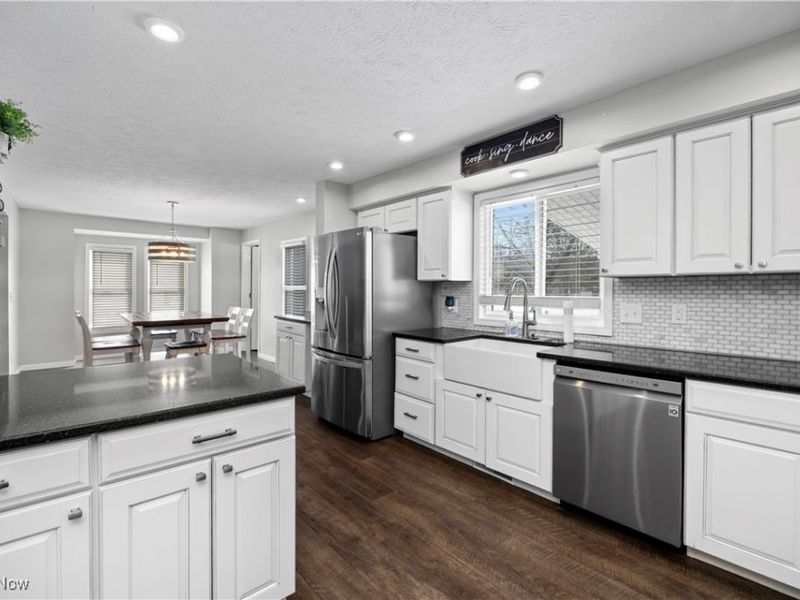 8010 Baumhart Road, Amherst, OH 44001 Photo 17