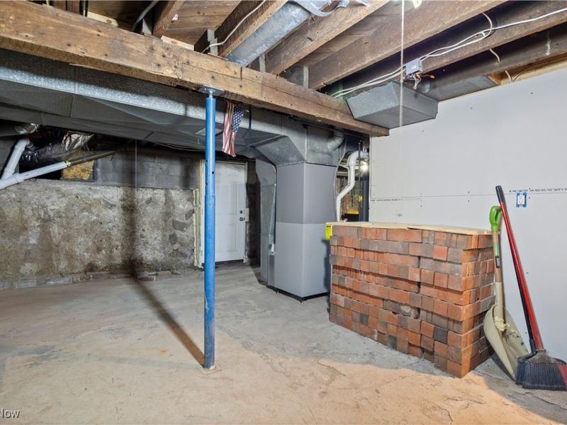 8010 Baumhart Road, Amherst, OH 44001 Photo 30