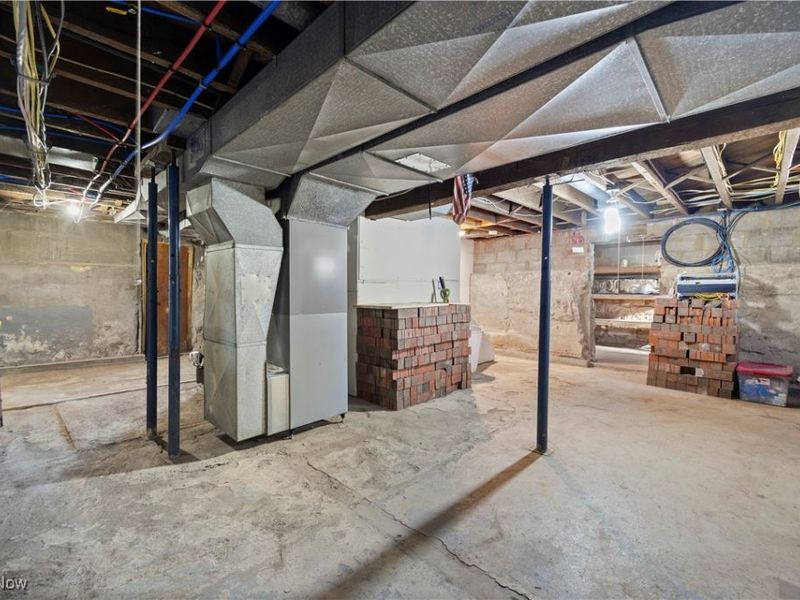 8010 Baumhart Road, Amherst, OH 44001 Photo 31