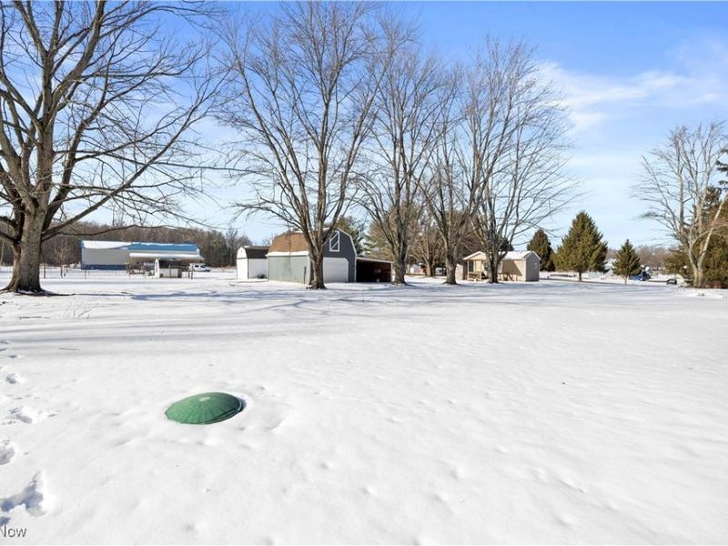 8010 Baumhart Road, Amherst, OH 44001 Photo 40