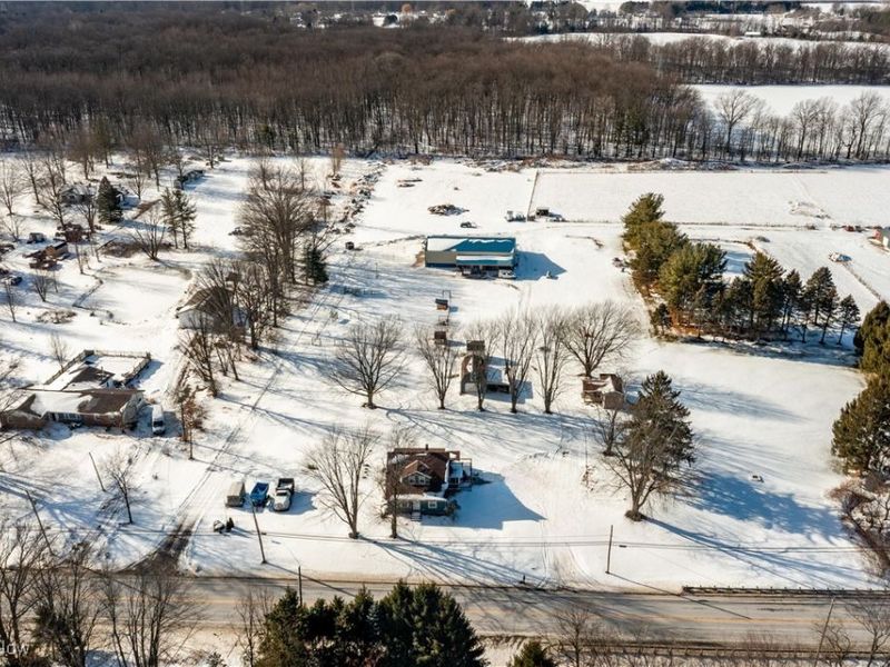 8010 Baumhart Road, Amherst, OH 44001 Photo 46