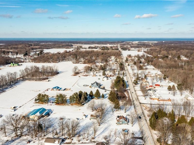 8010 Baumhart Road, Amherst, OH 44001 Photo 49