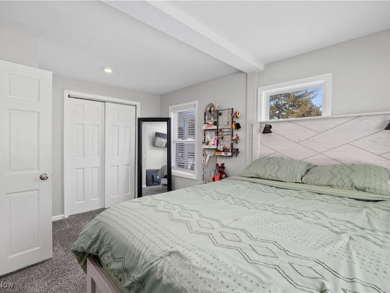 8010 Baumhart Road, Amherst, OH 44001 Photo 8