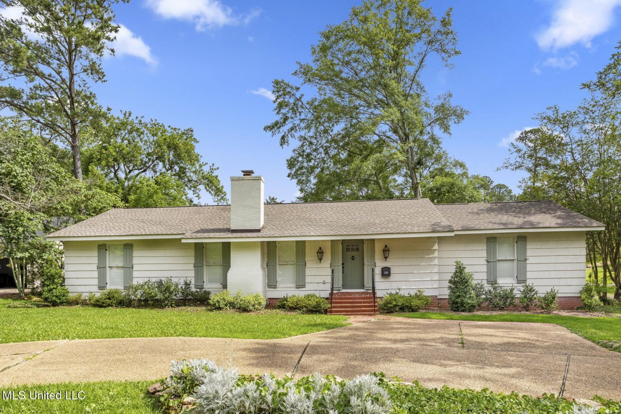 2332 E Northside Drive Jackson, MS 39211