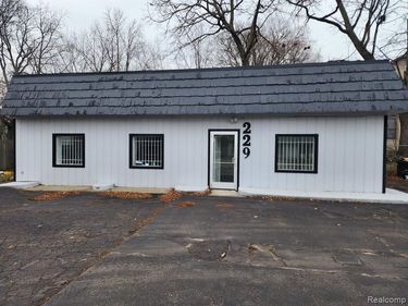 229 W CESAR E CHAVEZ Avenue , Lansing, MI 48906