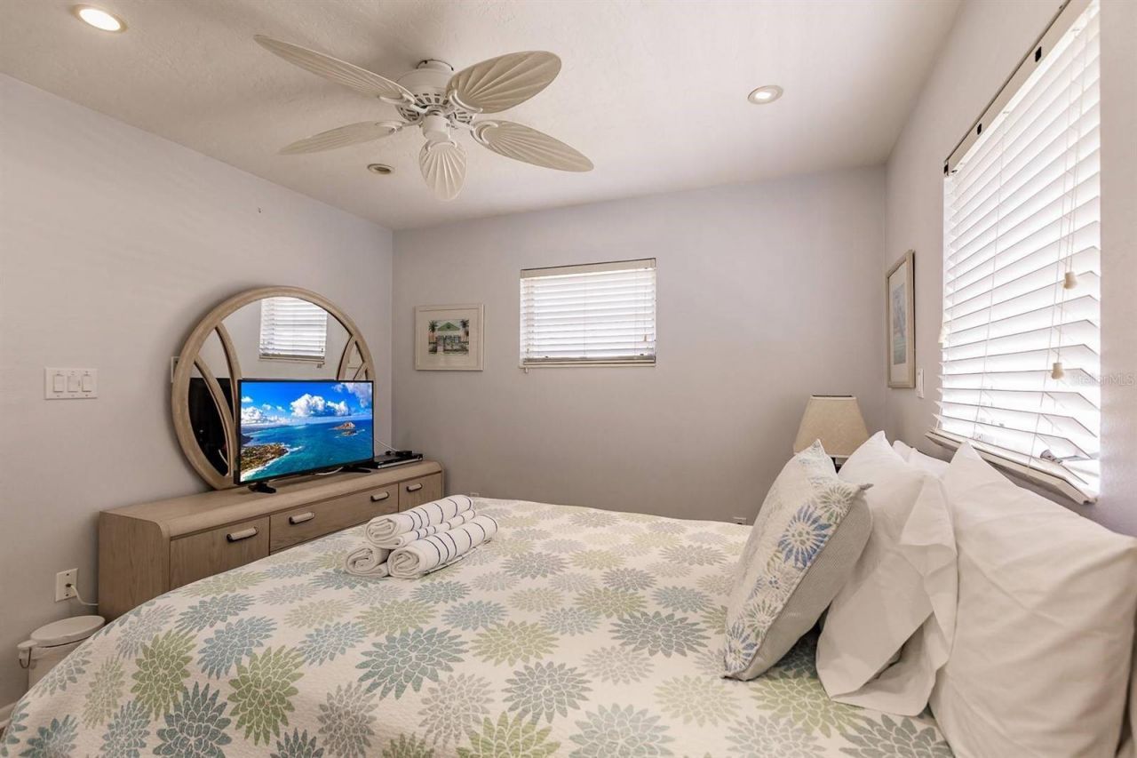 6020 Midnight Pass Road, Unit 59, Sarasota, FL 34242 Photo