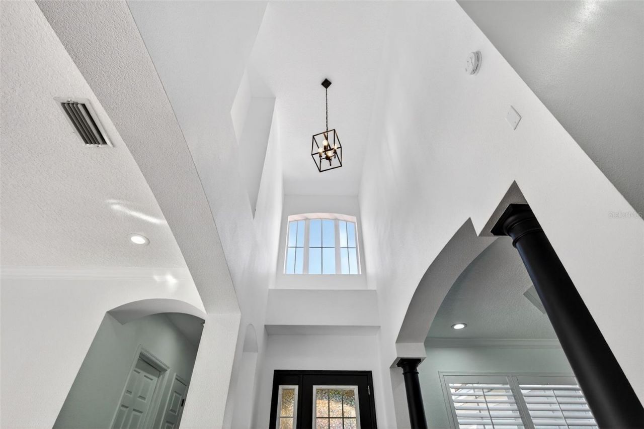 8111 Santa Rosa Court, Sarasota, FL 34243 Photo