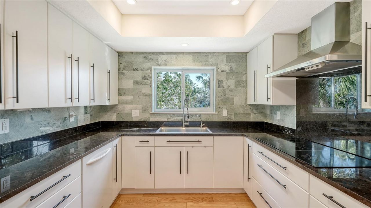 4104 128th Street W, Unit 704, Cortez, FL 34215 Photo