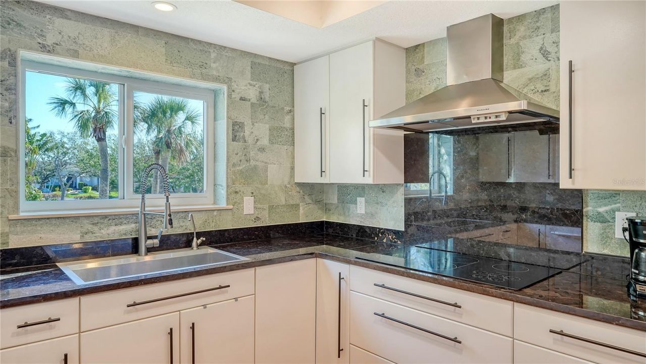 4104 128th Street W, Unit 704, Cortez, FL 34215 Photo