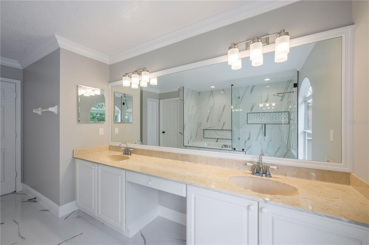 1706 Cheltenborough Drive, Orlando, FL 32835 Photo