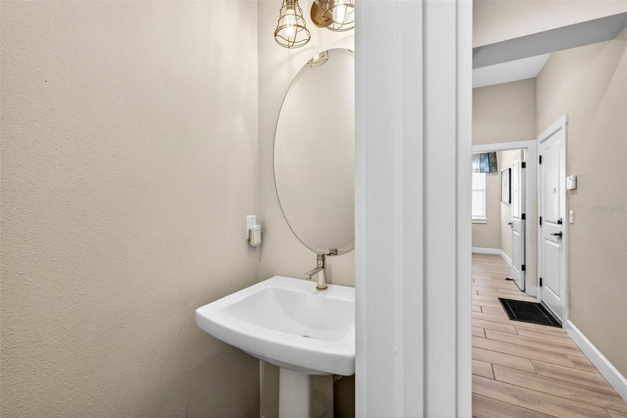 315 S Glen Arven Avenue, Temple Terrace, FL 33617 Photo