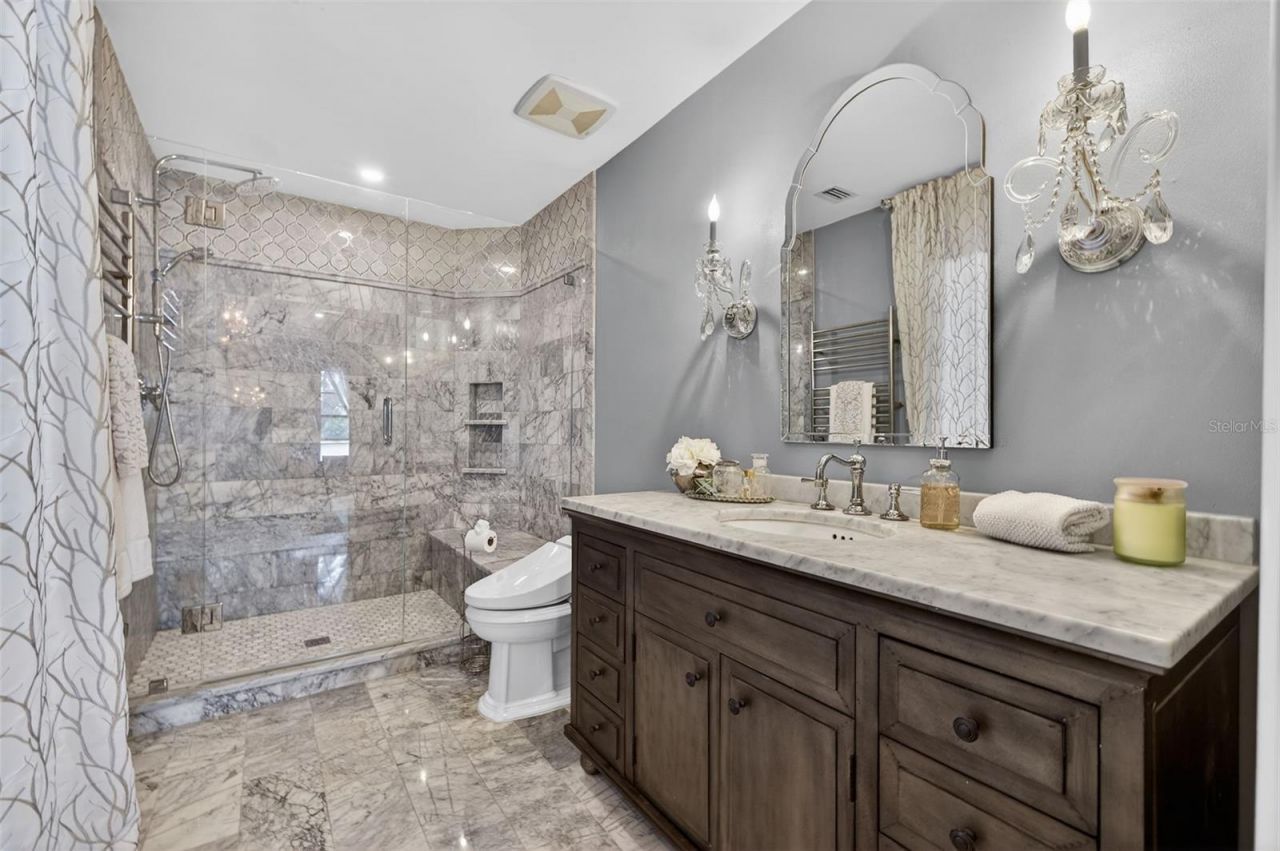 978 San Carlos Court Ne, Saint Petersburg, FL 33702 Photo