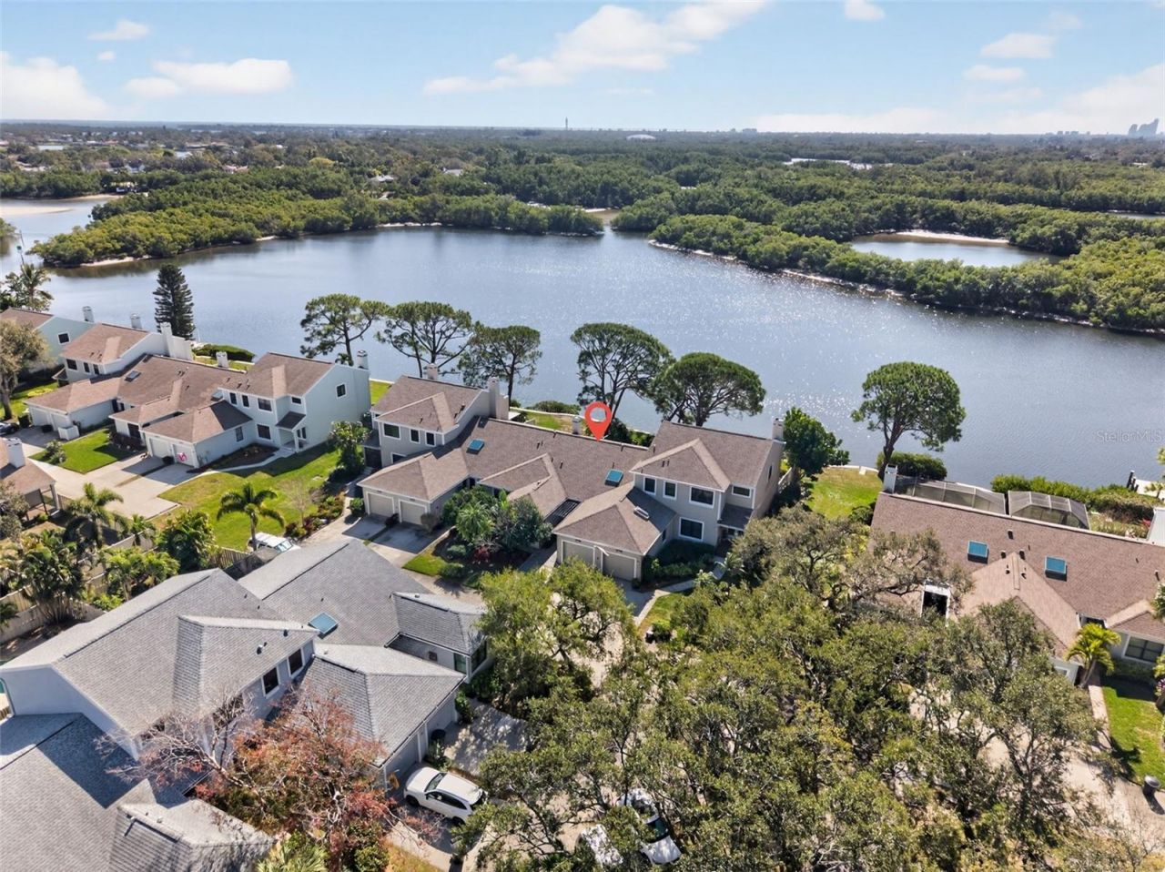 978 San Carlos Court Ne, Saint Petersburg, FL 33702 Photo