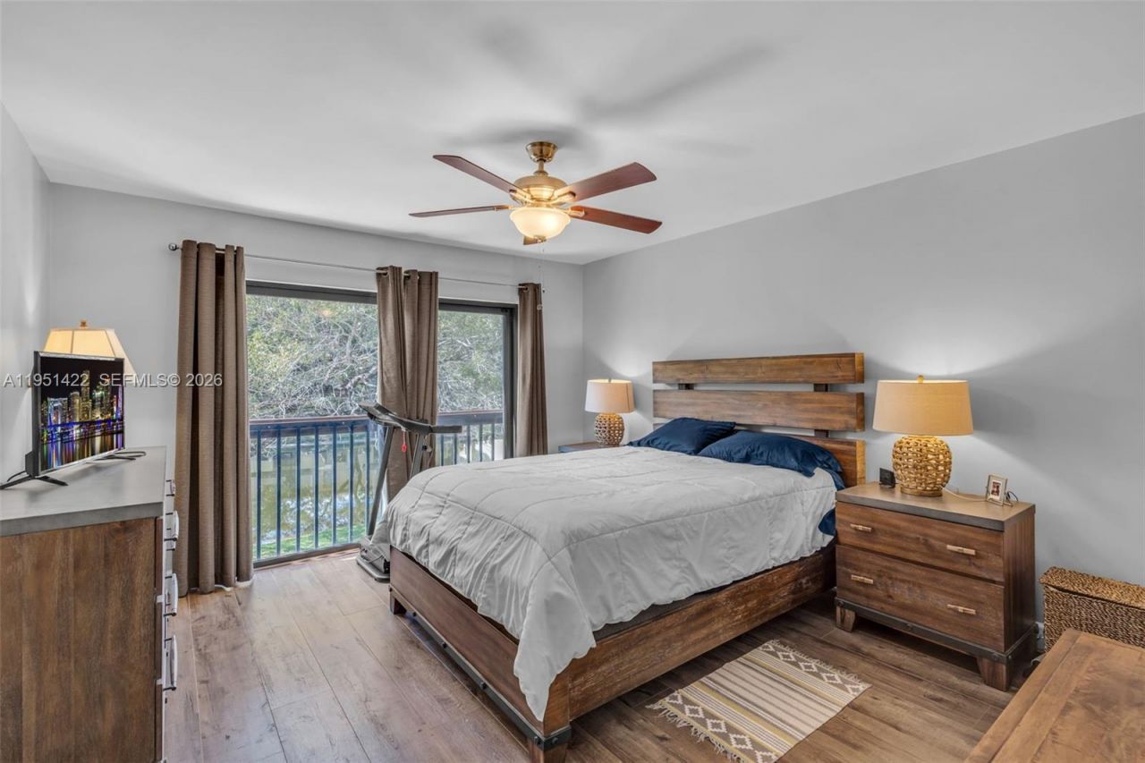 1210 NW 99th Ave, Unit 66, Pembroke Pines, FL 33024 Photo