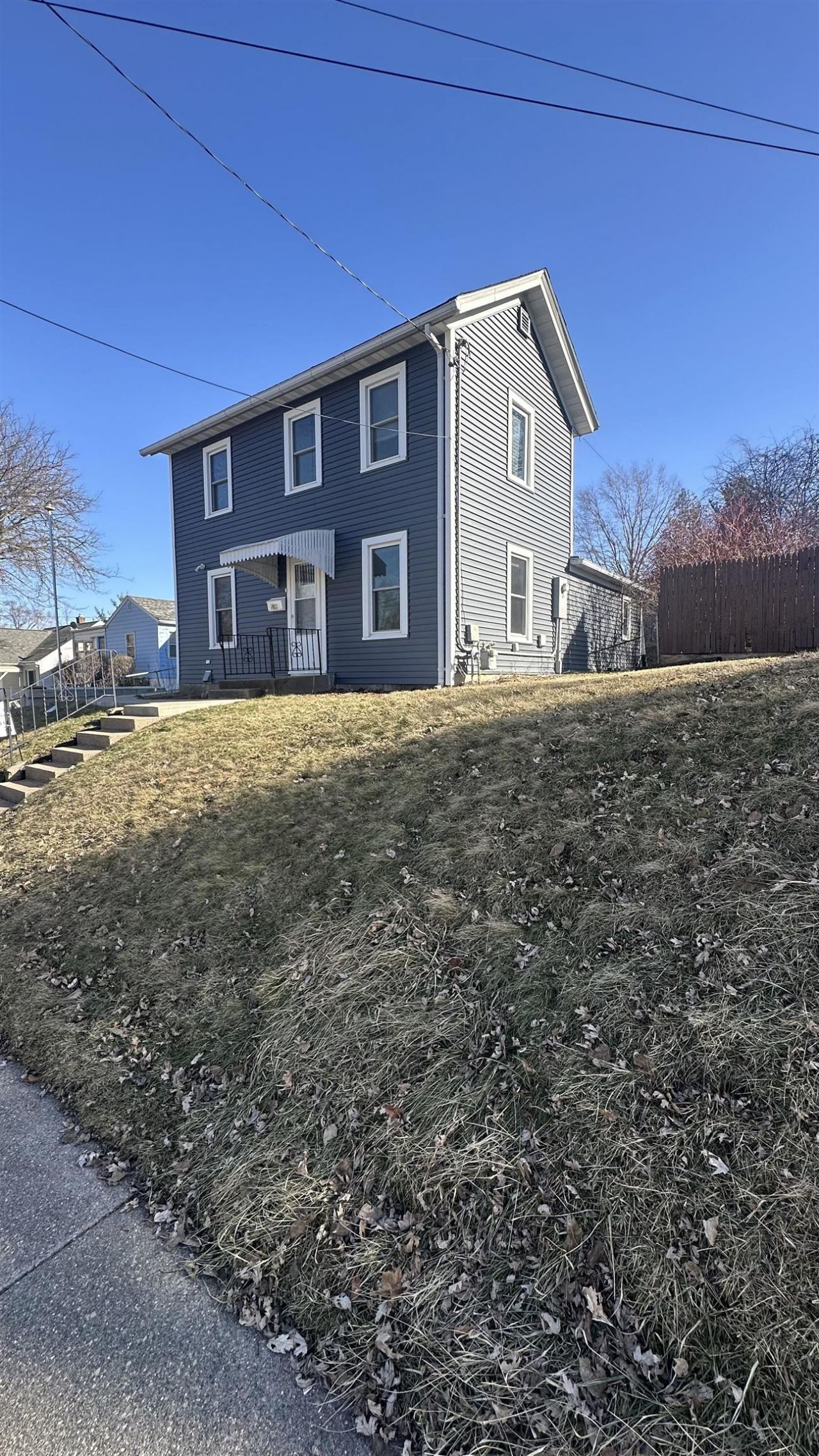 2466 Cherry Street, Dubuque, IA 52001 Main Photo