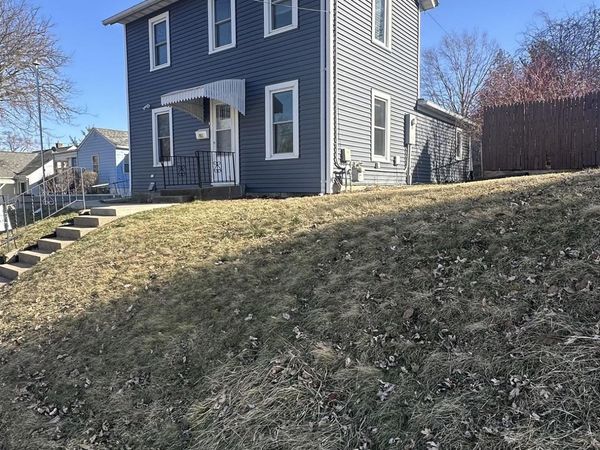 2466 Cherry Street, Dubuque, IA 52001