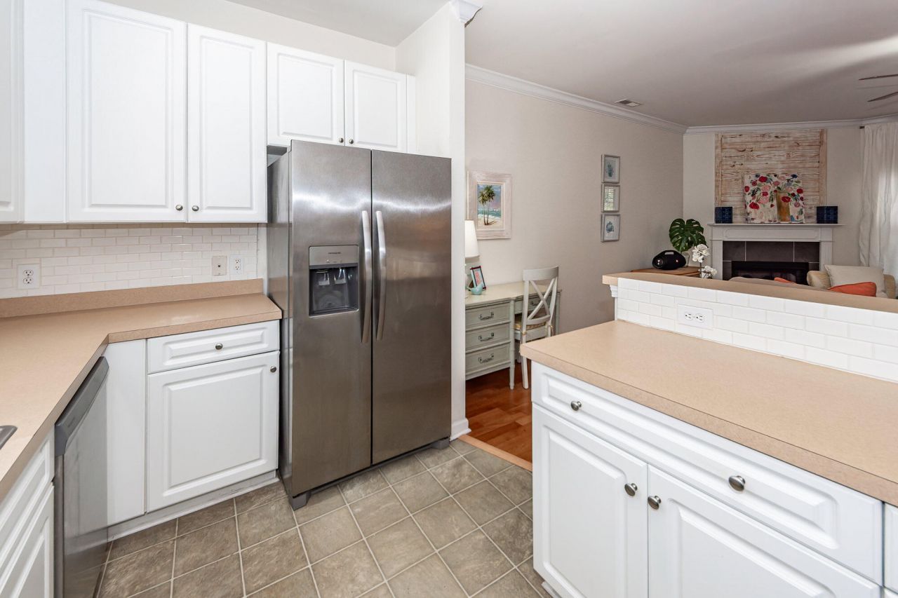 4020 Babbitt Street Photo 10