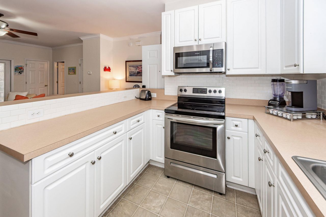 4020 Babbitt Street Photo 9