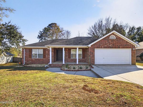 11193 Karli Lane, Biloxi, MS 39532