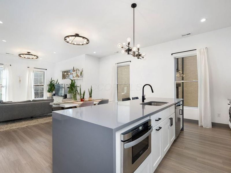 1068 Bryden Road, Unit I, Columbus, OH 43205 Photo 12