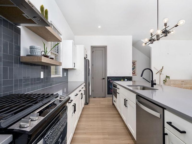 1068 Bryden Road, Unit I, Columbus, OH 43205 Photo 13