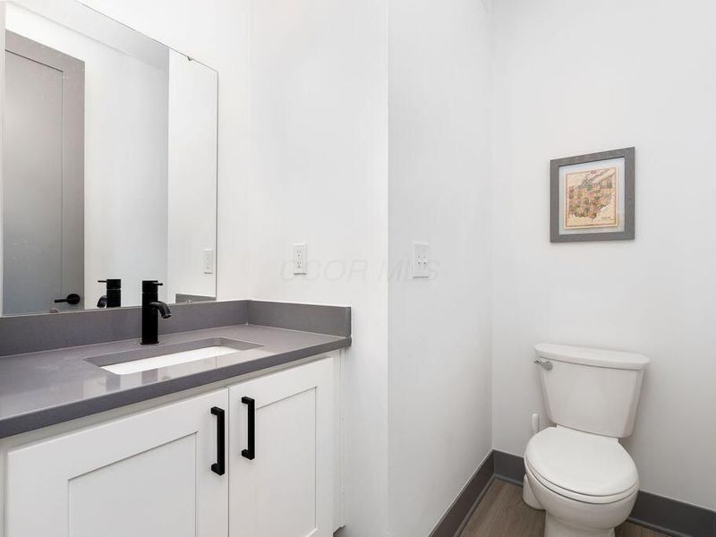 1068 Bryden Road, Unit I, Columbus, OH 43205 Photo 15