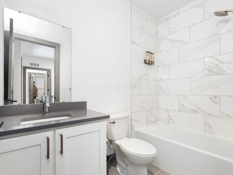 1068 Bryden Road, Unit I, Columbus, OH 43205 Photo 29