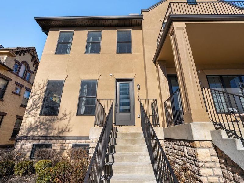 1068 Bryden Road, Unit I, Columbus, OH 43205 Photo 4