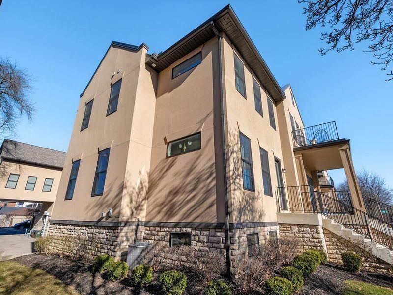 1068 Bryden Road, Unit I, Columbus, OH 43205 Photo 5