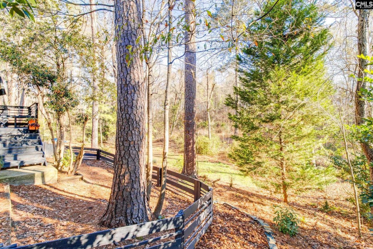 120 Spartan Drive  Photo 32